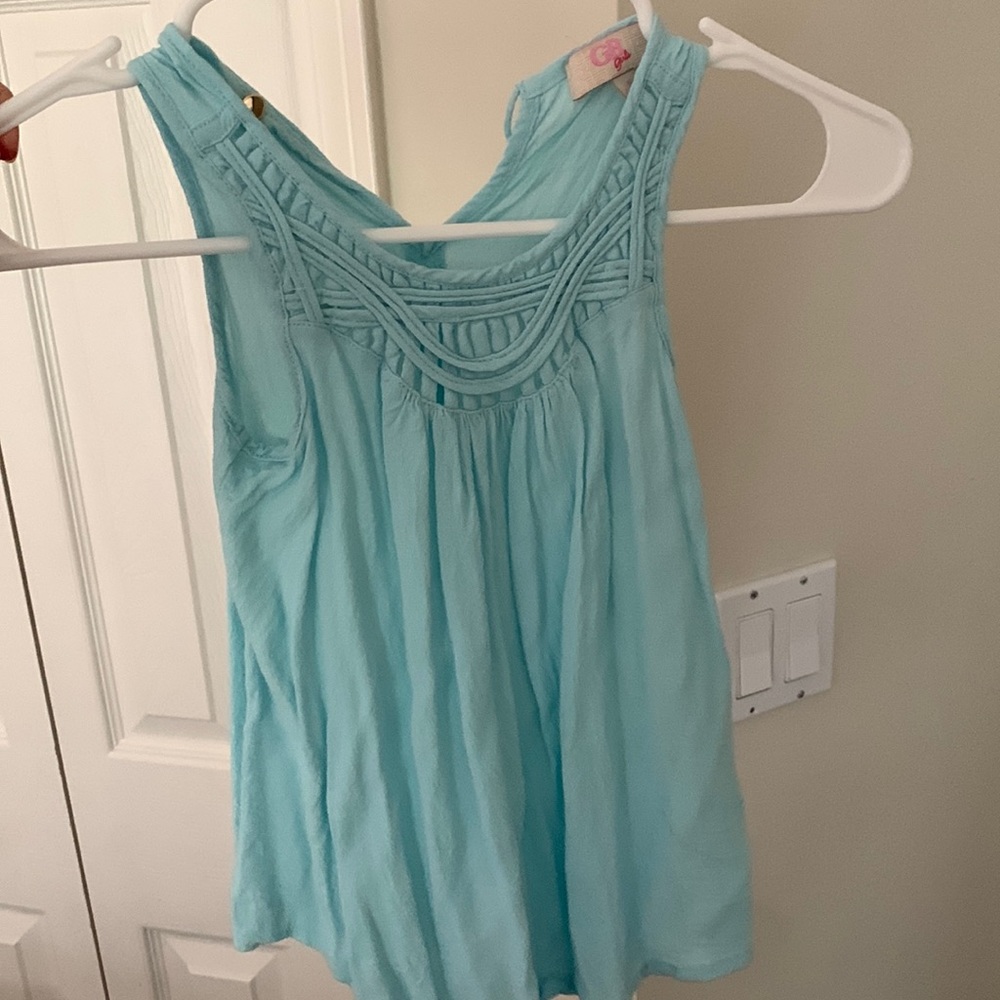 Sky blue flowey top
